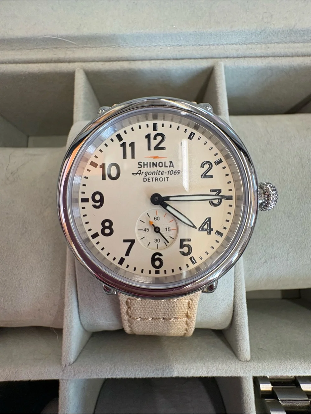 Shinola numerals runwell leather